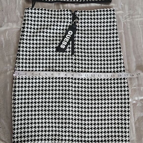 Guess Women's Houndstooth 2 Piece Matching Top & Midi Skirt Medium Black & White - Picture 10 of 16